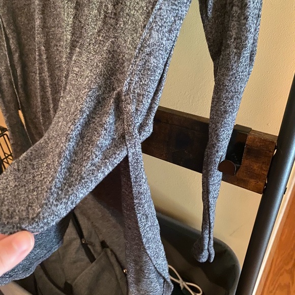 Long sleeve top - Picture 2 of 3